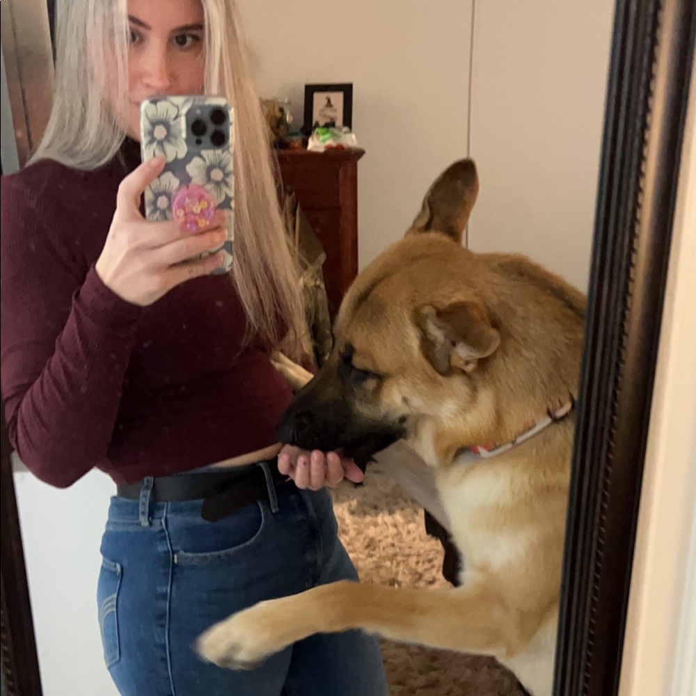 Meet your Posher, Megan